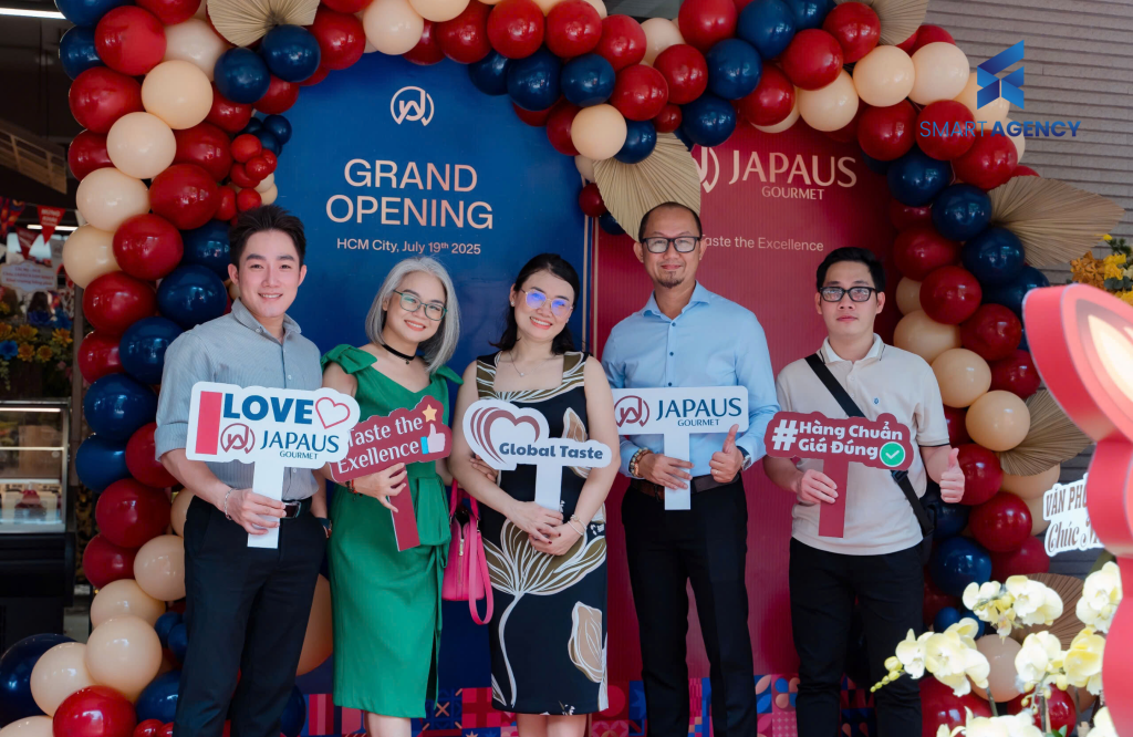 hastag cầm tay về japaus