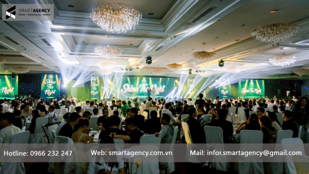 Smart Agency cung cấp âm thanh, ánh sáng, sân khấu,...cho sự kiện hơn 1000 khách mời